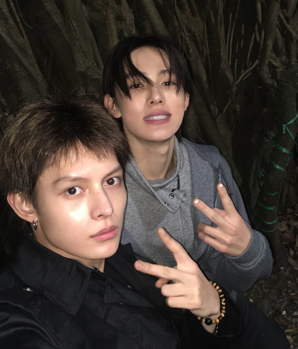 seonghyong's tweet photo. Late night strolls, a cold drink in hand, and navigating the quiet city alleyways after hours. Wrapped up in cozy hoodies, catching flash lit moments against the concrete backdrop, and making the simplest evening wander feel like an absolute scene. https://t.co/KiRAjawo9X