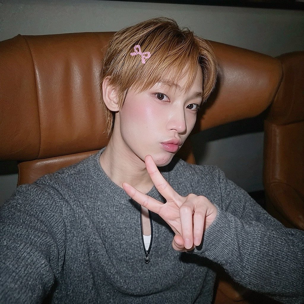 sunooyaaa2003's tweet photo. ·   
   ˚  .   
 . ♡   　　
 +　　  　
　   . 
　　　  ˚ +
　  ·  ˚ ♡ https://t.co/BFv8cz5XL9