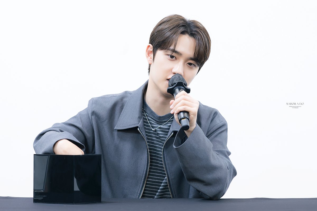 Sabor_a_DO's tweet photo. 260919 Doh Kyungsoo 4th mini album [Dopamine]
에버라인 Fan sign Event 

올타임 레전드 

#도경수 #DOHKYUNGSOO #KYUNGSOO #디오 #DO(D.O.) #ドギョンス #都敬秀
@DOHKYUNGSOO_X https://t.co/iHIBtNuT74