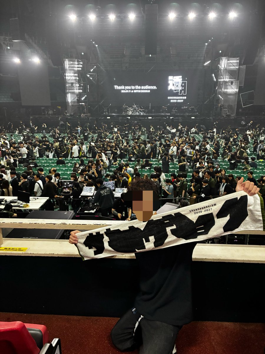Wunder3_333's tweet photo. 何度もうるさくてごめんなさい

武道館は勇気出して知らない魚民方に写真撮っていただきました
もちろん、撮ってもらった後は「よかったら撮りましょうか？」って聞いたけど言って良かった
2人組のお兄さんたち、すごくいい表情されてたから勇気出してよかったよ https://t.co/w771uVNTi0