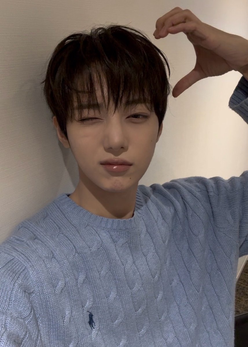 0l03z5's tweet photo. 아  졸라 귀여워…🫳🏼🫳🏼 https://t.co/quodtYE5DL