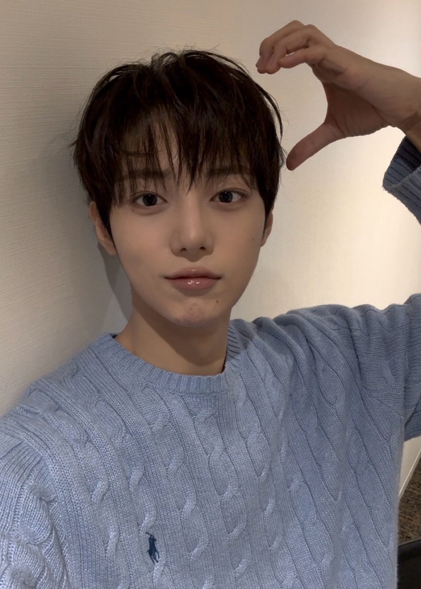 0l03z5's tweet photo. 아  졸라 귀여워…🫳🏼🫳🏼 https://t.co/quodtYE5DL