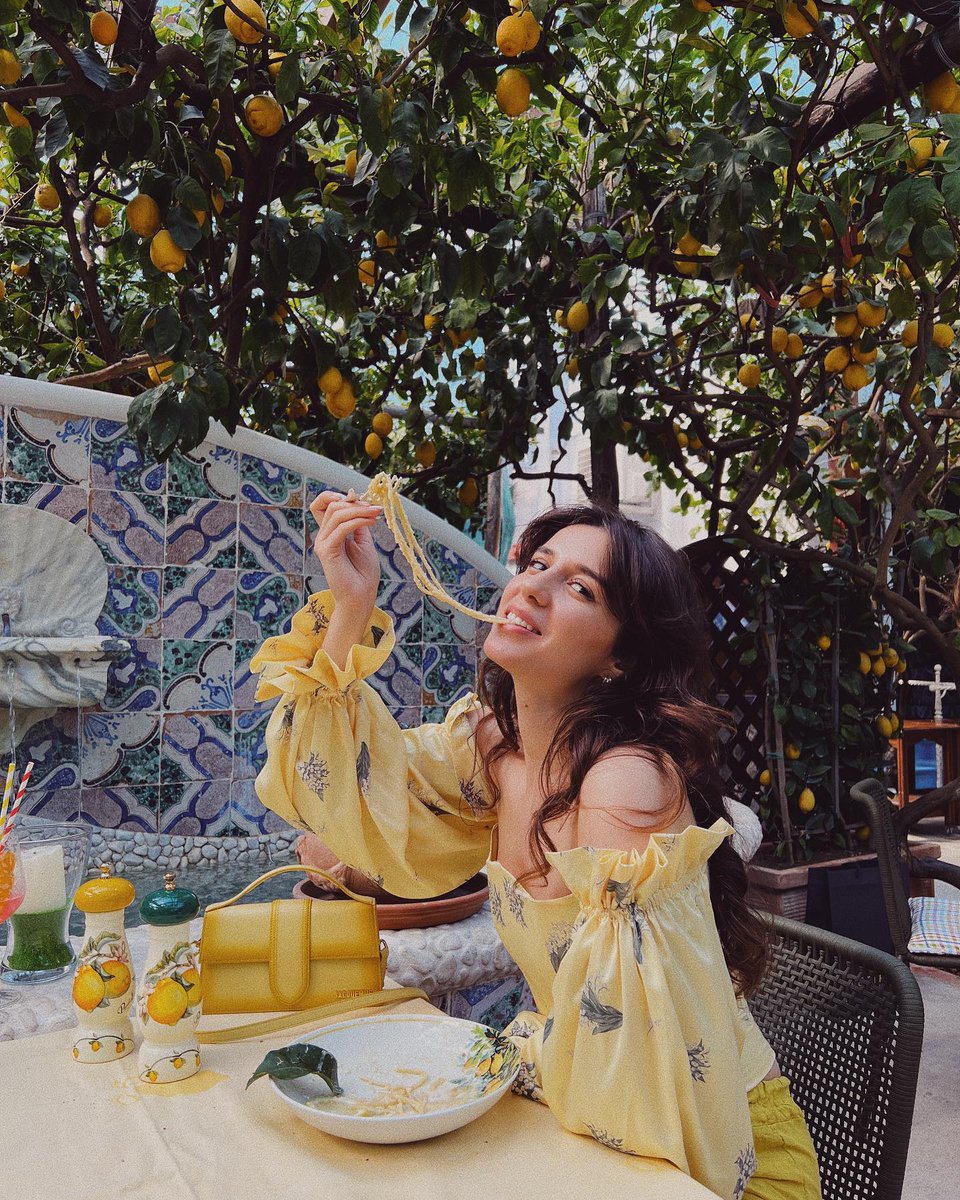 DanielAbble's tweet photo. Top of the morning! 🚀 You should know that you’ve got a spark in you—let it light up the path ahead. 🌻
ebXRST https://t.co/T6tOeL4TMz