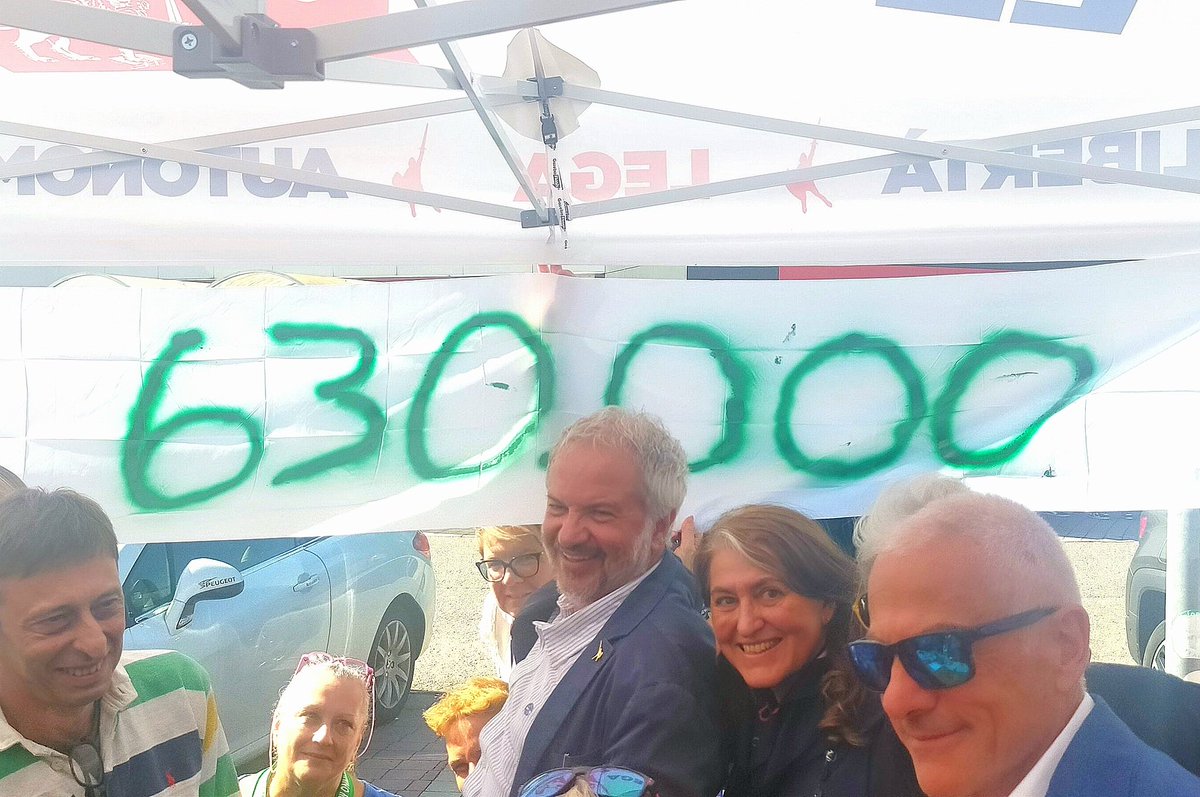 bertero_g's tweet photo. @LucaDotti23 @xnitius Hai visto che lo abbiamo poi fatto lo striscione del #Finday? 😊 https://t.co/zWsQFO1F0N