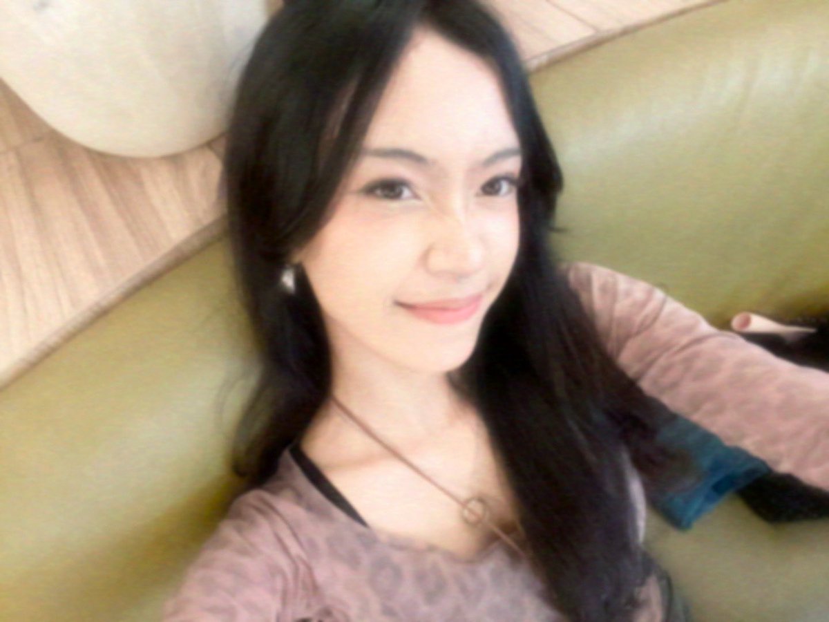 2637ie73's tweet photo. pap https://t.co/S4sr1WG56j