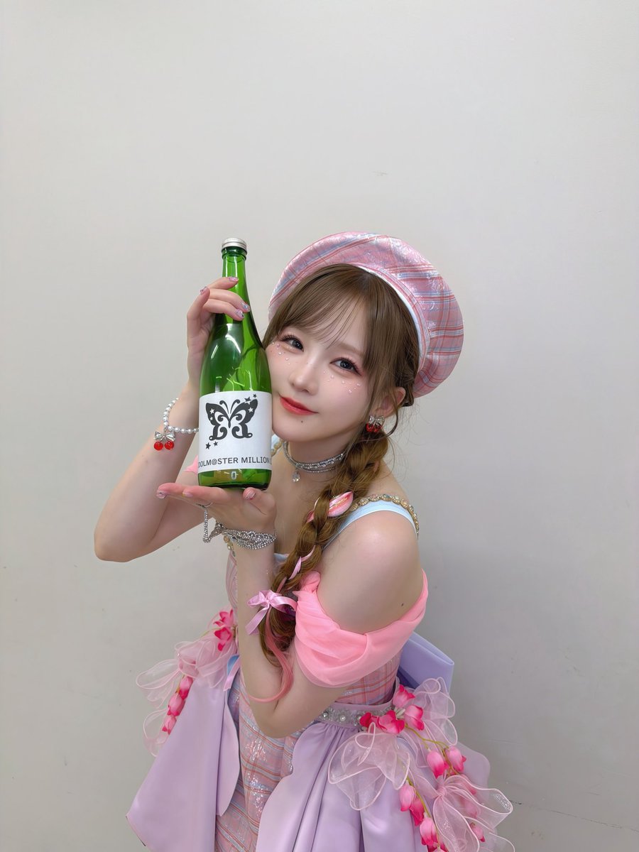 miiiiiina_cat's tweet photo. #ミリオン14th_day2

馬場このみ役として主演公演を走りきれたことが本当に幸せです🌸

こんなに気持ちにさせてくれたプロデューサー、メンバー、スタッフさん、そして百瀬莉緒役山口立花子ちゃん
あなた達に出会えたことが私の宝物！

ありがとうー！！！！
 打ち上がるわよー！！！！🍻

 #ミリオン14th
 #馬場このみ 役
 #髙橋ミナミ