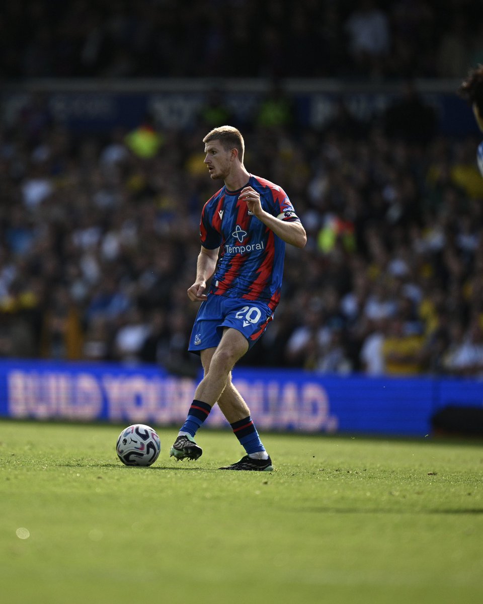 CPFC's tweet photo. Holding it down 🙅‍♂️ https://t.co/LvXSam7qf1