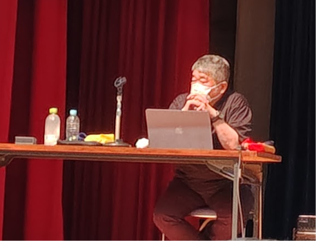 kotori29203992's tweet photo. 体調不良を押して、しかも昨日イランから帰ってきたばかりなのに、講演会開催して頂きました、感謝です🙇‍♀️
なんと、声の8割ほどがかすれ声・・・気の毒で申し訳なく感じましたが、大切な話聞けてよかった🥹
まずは、元気になられますように🙏✨
#伊勢崎賢治さんありがとう 🛡️ https://t.co/kmtKSEsiEB