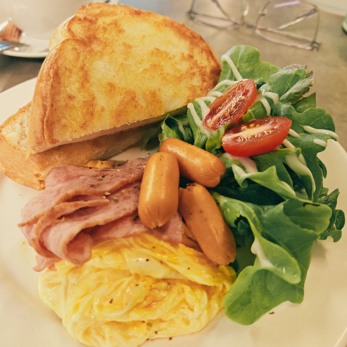 YeohCC's tweet photo. Nice breakfast 
With awards winning barista https://t.co/O6iJNIbNho