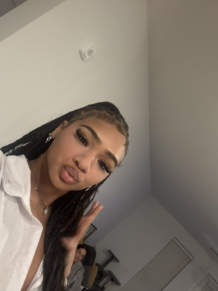 kaprireneee's tweet photo. https://t.co/G8UMgtRuKq