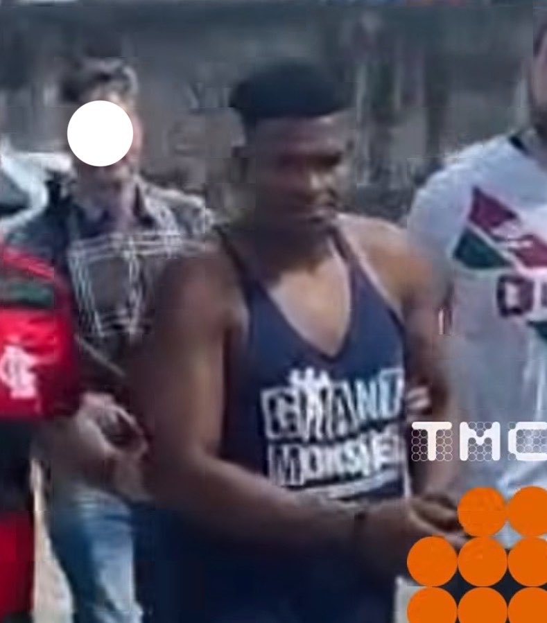 baudorio's tweet photo. ⚠️ATENÇÃO: Policiais civis prenderam, neste sábado (19), em São João de Meriti, um homem investigado por estupro de vulnerável contra a própria sobrinha, de 10 anos. 

A criança, que está grávida, teria relatado abusos recorrentes e ameaças de morte para não revelar os crimes. https://t.co/Az4f4hj5Ms
