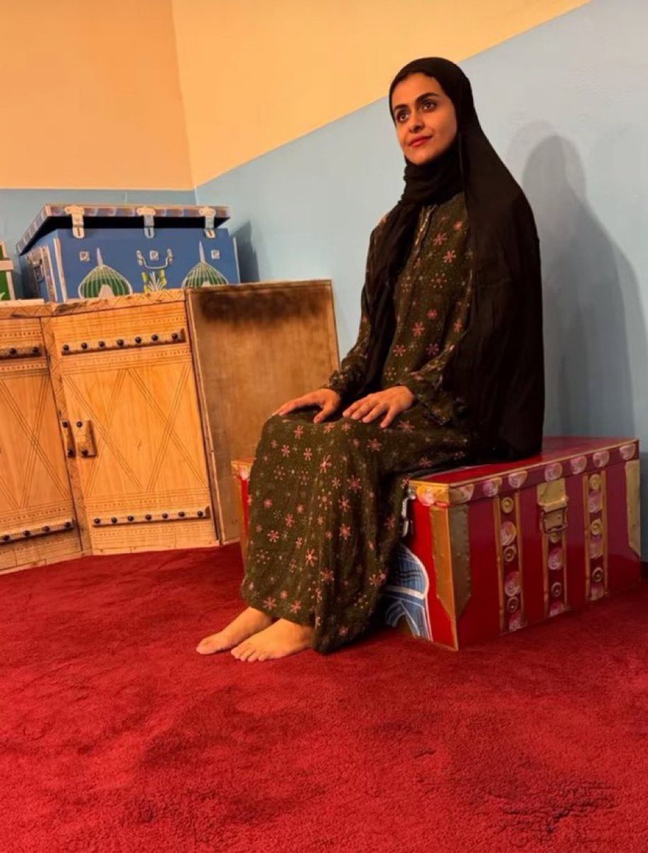 1w4__'s tweet photo. امي قالت اطلبي لنا شي مع قهوة العصر وقمت سويت كيكة https://t.co/48CNUeAnnf