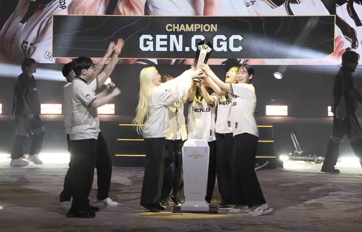 miNt_vlrt's tweet photo. My first Pacific championship!!! 🏆 Thank you so much to everyone who supported and cheered for me!
This season was especially meaningful to me because I grew so much personally. ❤️
Bali was amazing!🌴 I’ll come back from São Paulo having grown even more.
Bora, São Paulo! 🇧🇷🔥 https://t.co/RE90GRXWl6