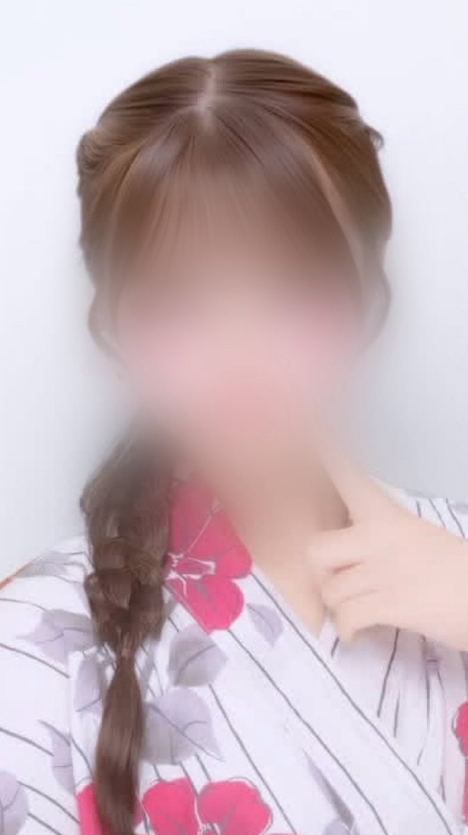 Krrvyyy00's tweet photo. 今日お祭りだったからうさとお揃いのラプンツェルちゃんヘアにした💛 https://t.co/zShGDQWIfZ