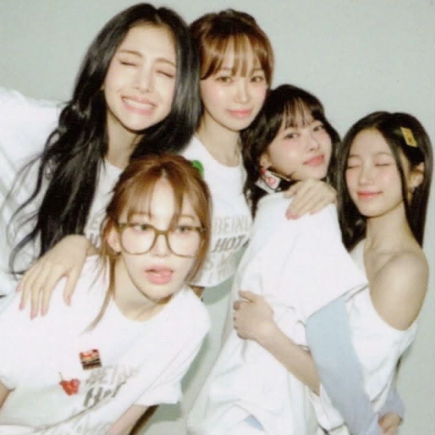 eunchaeloira's tweet photo. 4 artistas que te definem: https://t.co/R9L5LzIzTL
