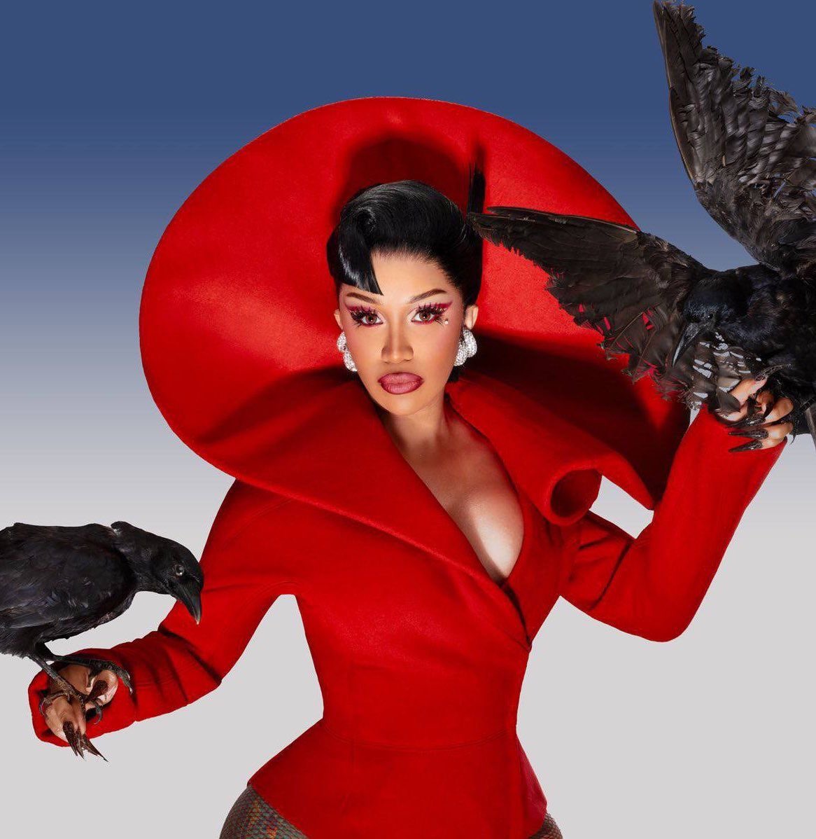 updatecharts's tweet photo. “AM I THE DRAMA?”, de Cardi B, completa 1 ANO charteando na Apple Music US Albums. https://t.co/g8AZyiRldm