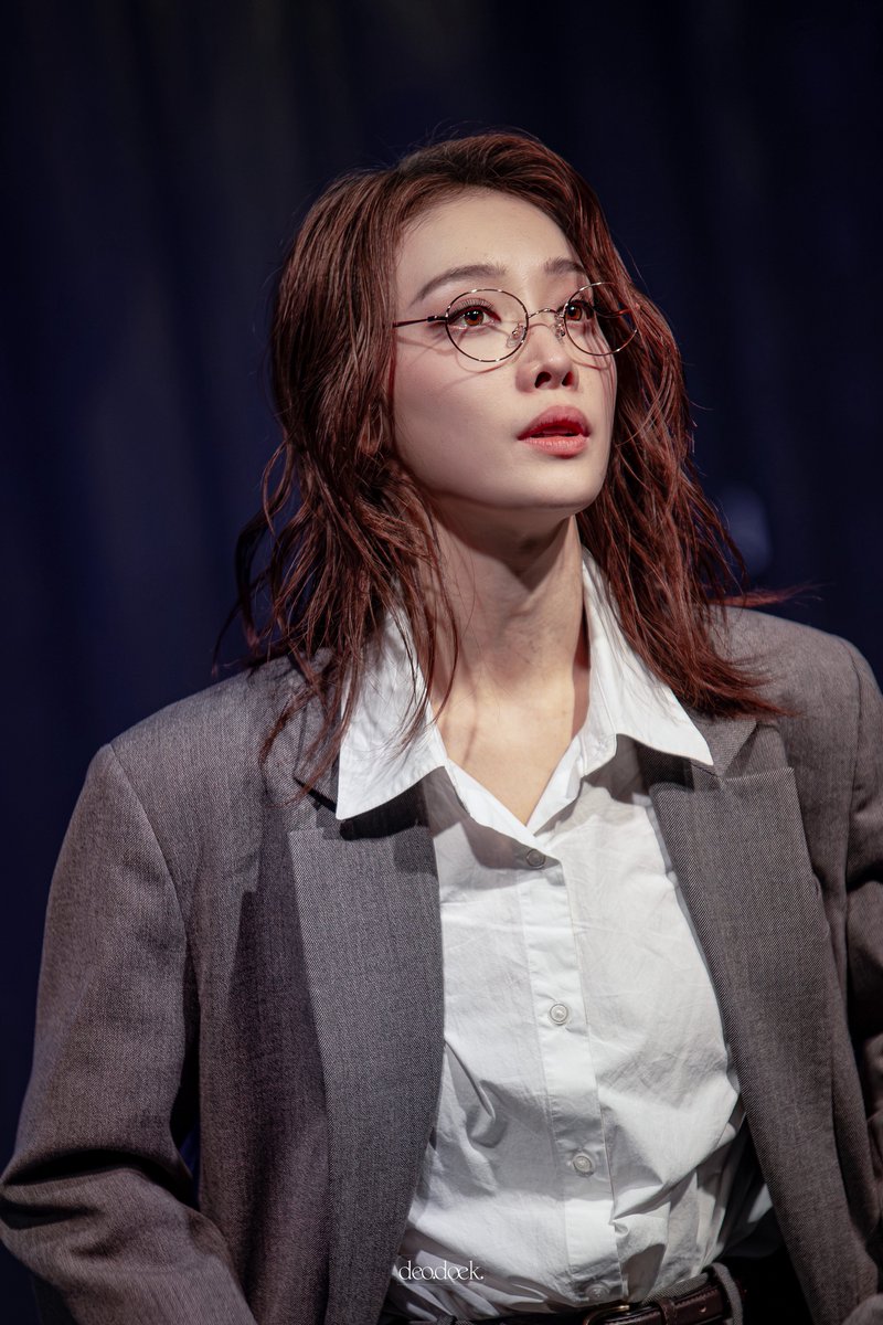 deodoek_'s tweet photo. 260919 까라마조프의 자매들 커튼콜

이반 #김히어라 https://t.co/awXgtlVXTw