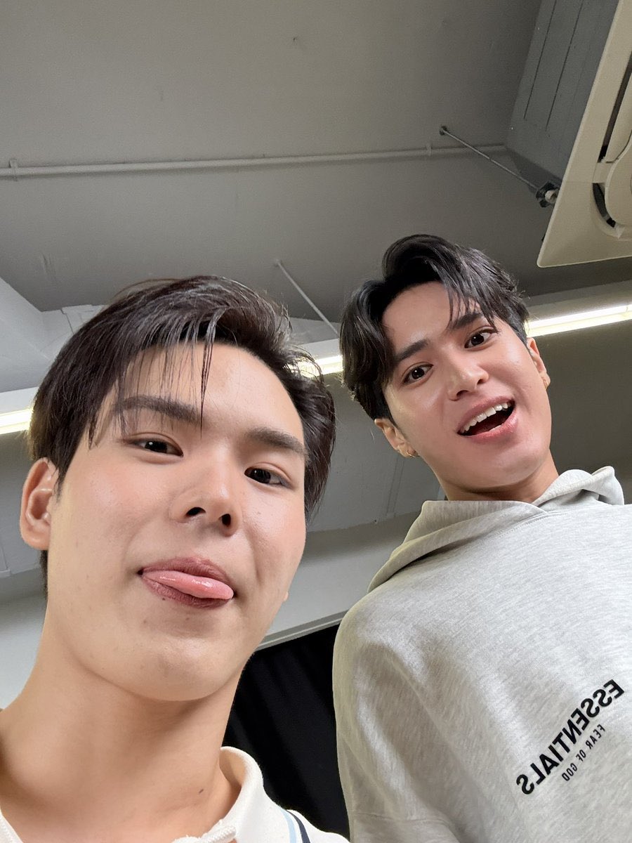 tepistofu's tweet photo. CUTIES https://t.co/XF5VgvQG1N