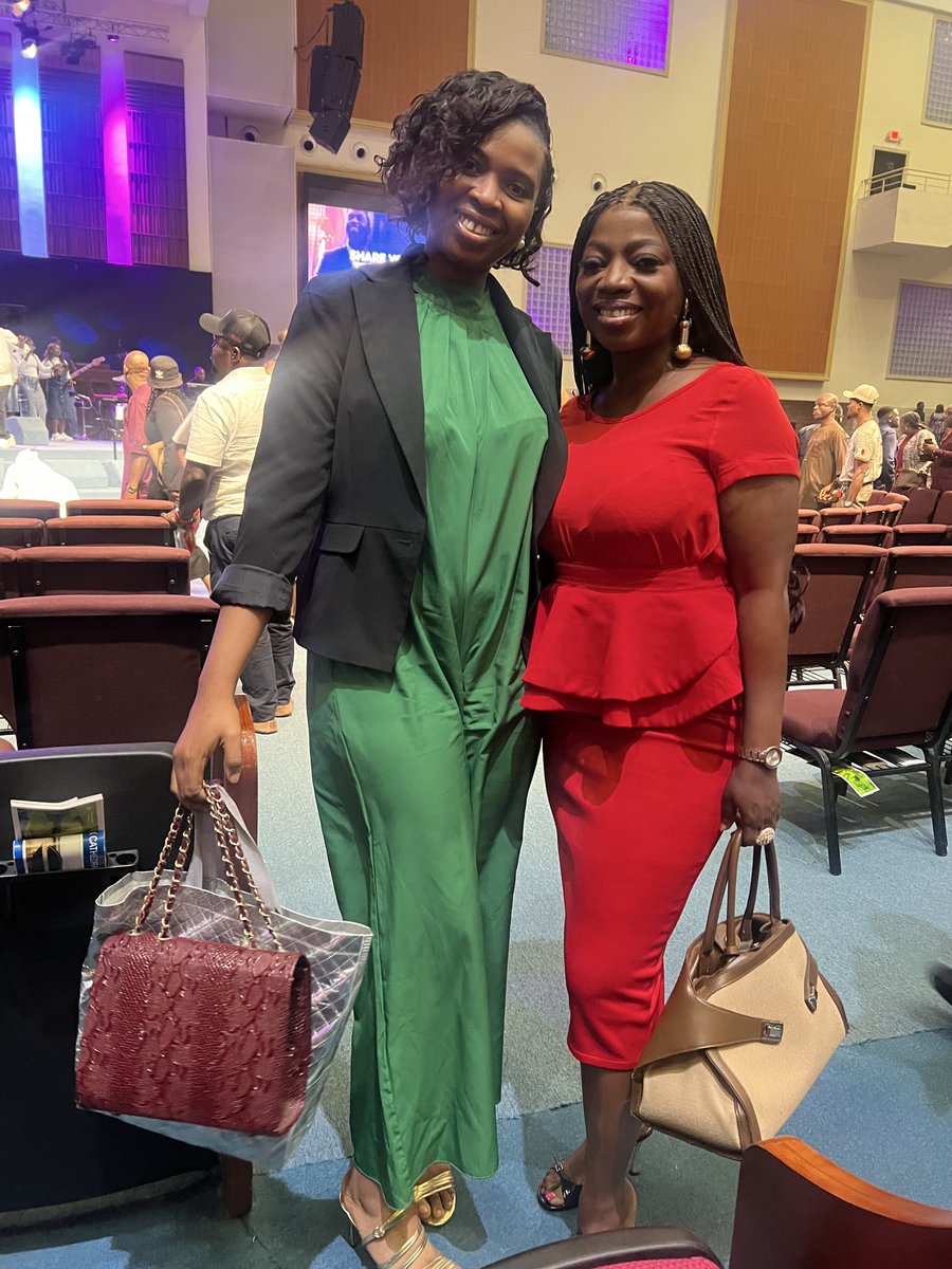 bolutheeducator's tweet photo. Happy Sunday ✨

Today’s preacher talked about recognizing your gifts and I was really fascinated by the characteristics of the “Teaching” gift he mentioned. https://t.co/JjvZIlUtt7