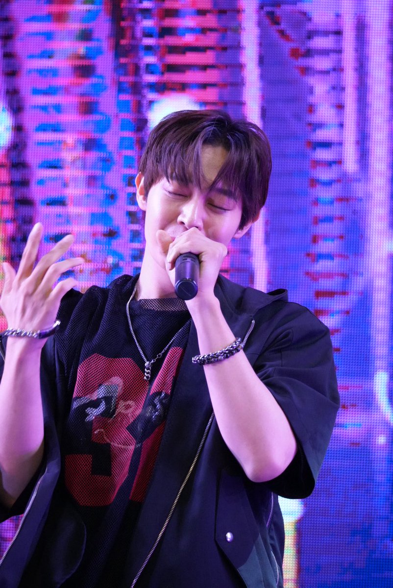 ft_cheke_or's tweet photo. 🌝💞🌞
#최애 #덕질 https://t.co/4G9Wq2bOFR
