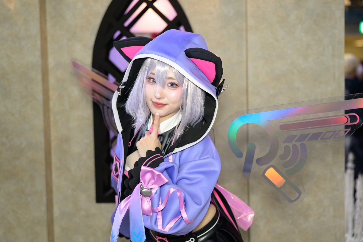 yashitarou1895's tweet photo. model:雪紙キノさん（@KinoYukigami ）
location: #TGS2026 
#DMMGAMES  ブース 
day: 2026/09/17、18

ご本人はもちろんですが羽が素敵でした✨

#ドットアビス https://t.co/lHS1pQO62p