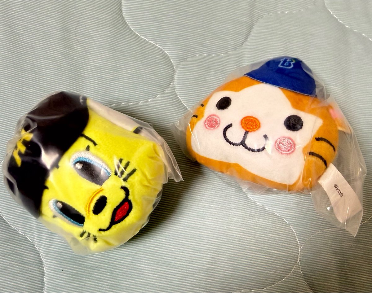 j_stsnsz075's tweet photo. プロ野球 マスコット フェイス 交換

【譲】スターマン、トラッキー
【求】つば九郎×2

郵送or日時次第で梅田駅手渡し、天神博多手渡し可

 #プロ野球 https://t.co/krywYXI2F5