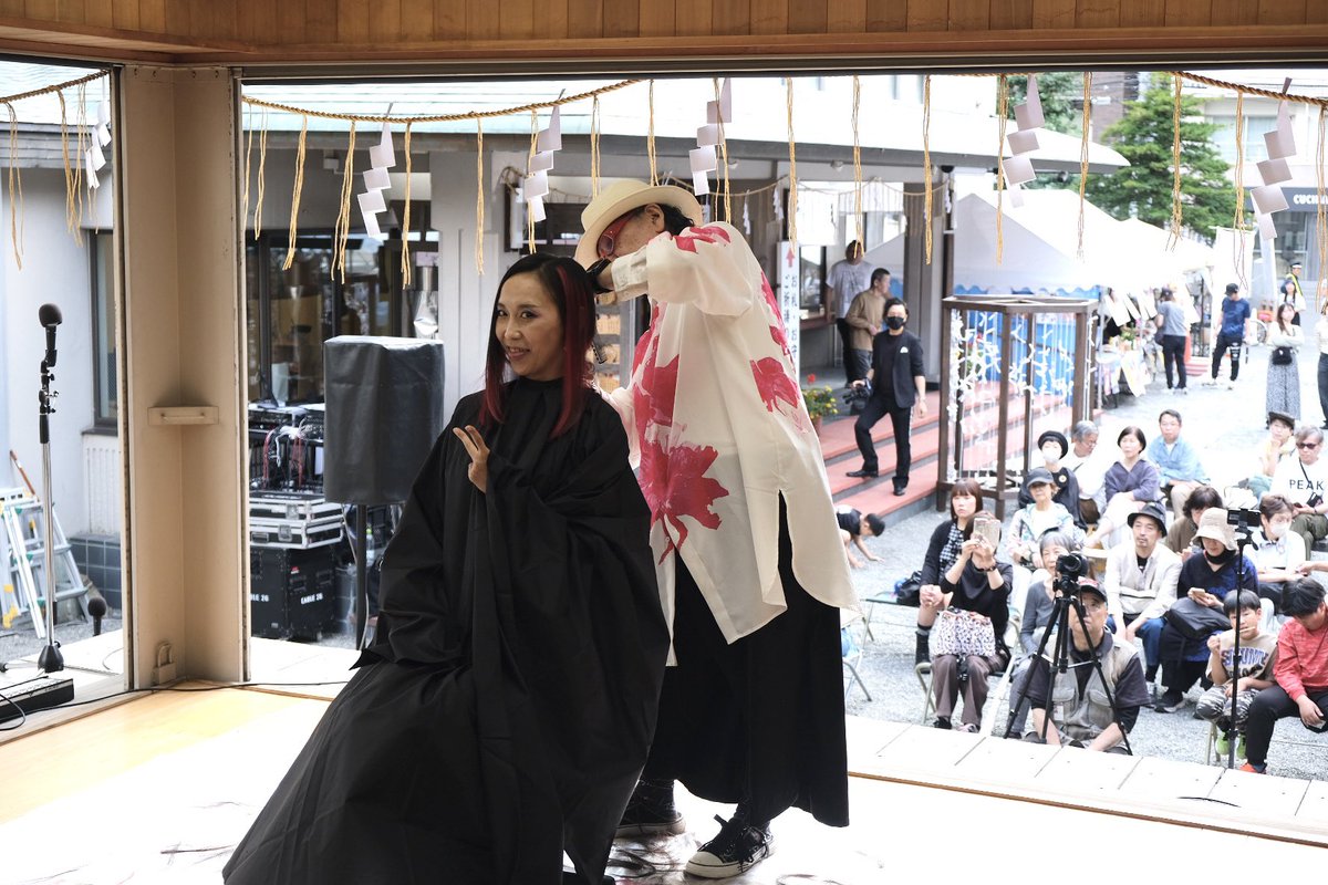 rumi_harada's tweet photo. 北海道神宮頓宮例祭で、ヘアショーのモデルをさせていただきました。
中々無い体験が出来ました。
ありがとうございました！ https://t.co/lZoCbihcYI