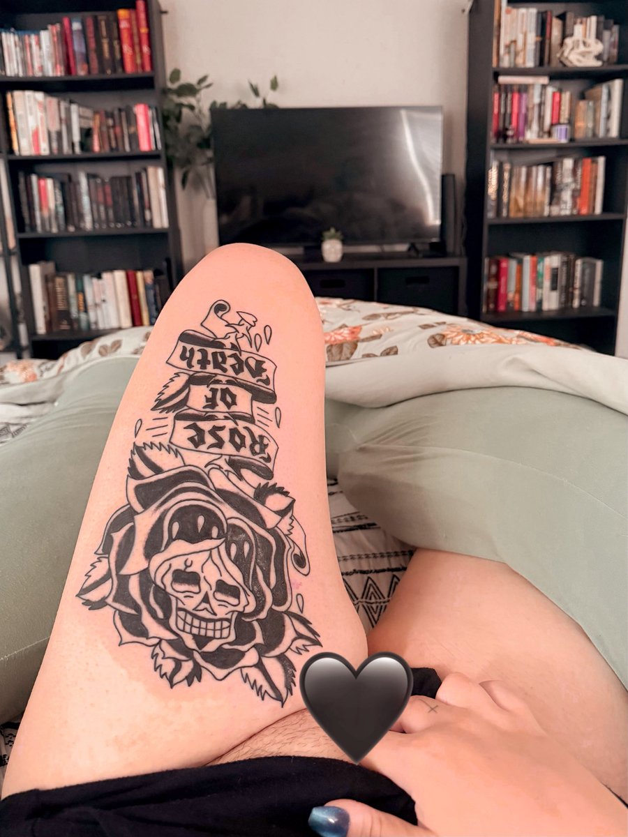 miavoid_'s tweet photo. good morning 😌 #nsfwtwt https://t.co/V8cSY5qmWL