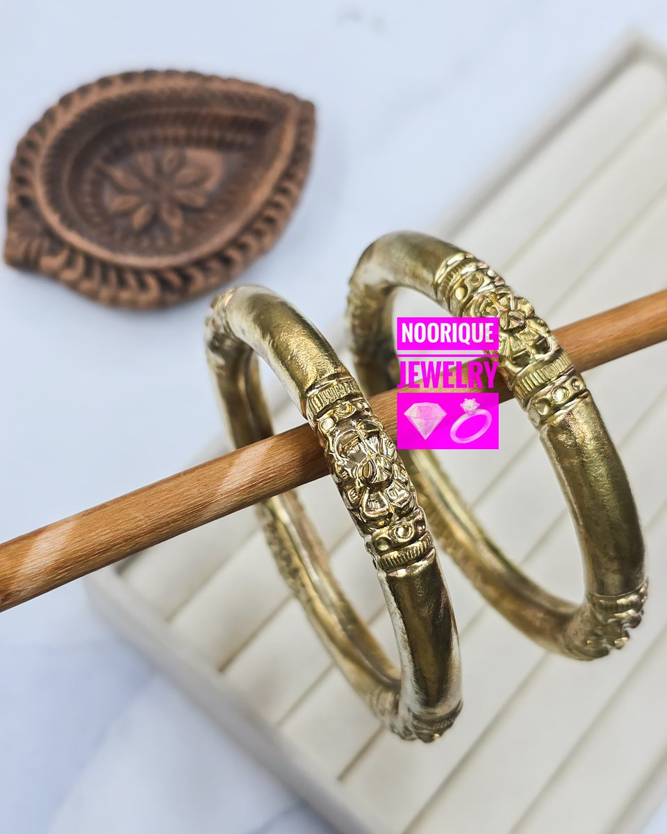 CorrinTheodorov's tweet photo. Brass bangles

Sizes 2. 4, 2. 6, and 2. 8 available. Message us now to order. https://t.co/z3TDZXYQBe