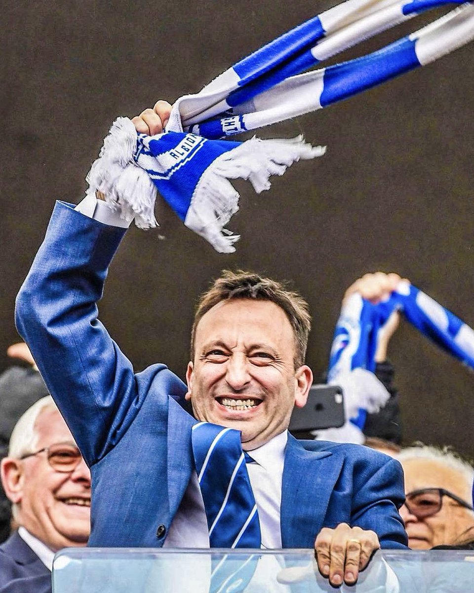 eurofootcom's tweet photo. 🚨🗣️ Brighton owner Tony Bloom: "One thing I have learned throughout my time at the club is that ambition NEVER stands still. Every target we achieve creates a new challenge.... Brighton & Hove Albion is now recognised and respected throughout world football and maintaining that position remains a central part of our ambition." 

"The next chapter is full of opportunity. We have a young and exciting men's squad, a women's programme with enormous potential, world-class facilities, a growing fanbase and some of the most talented people in football working throughout the club." 👏