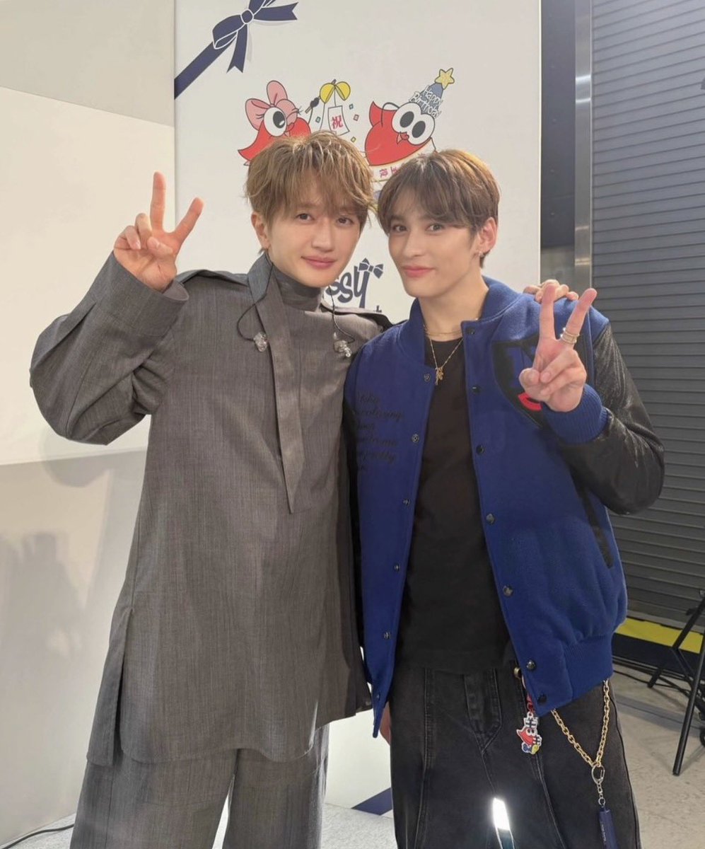 pipiks_'s tweet photo. 😭😭😭😭😭😭😭😭😭😭😭😭😭😭 https://t.co/lI0XLIlXcB