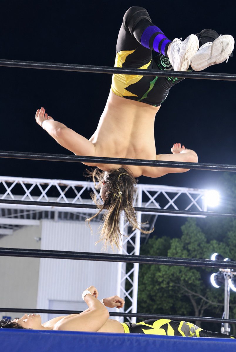 mi____ku_0830's tweet photo. 綾川サマーフェスティバル
夜のプロレスめっちゃ新鮮でよかった🌟
#OPG
#ジェリーK https://t.co/0e2GvnQJJm