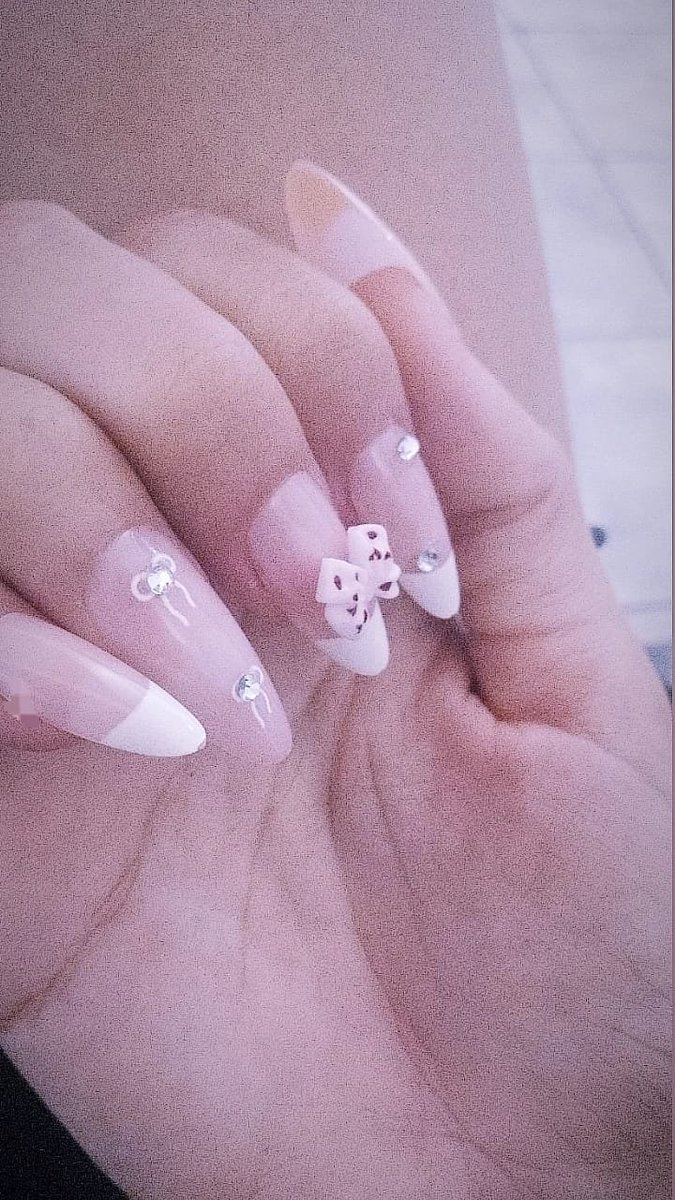 niniaz__'s tweet photo. oii amigas, nota pras minhas unhas? https://t.co/iw2fmKbs0s