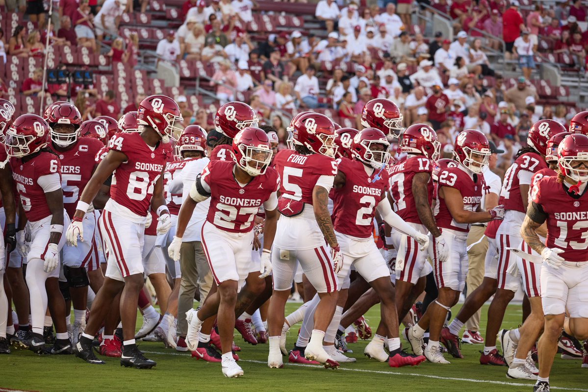 KREFsports's tweet photo. OU opens as a 14-point underdog at Georgia. https://t.co/2ZYSiMsJTL