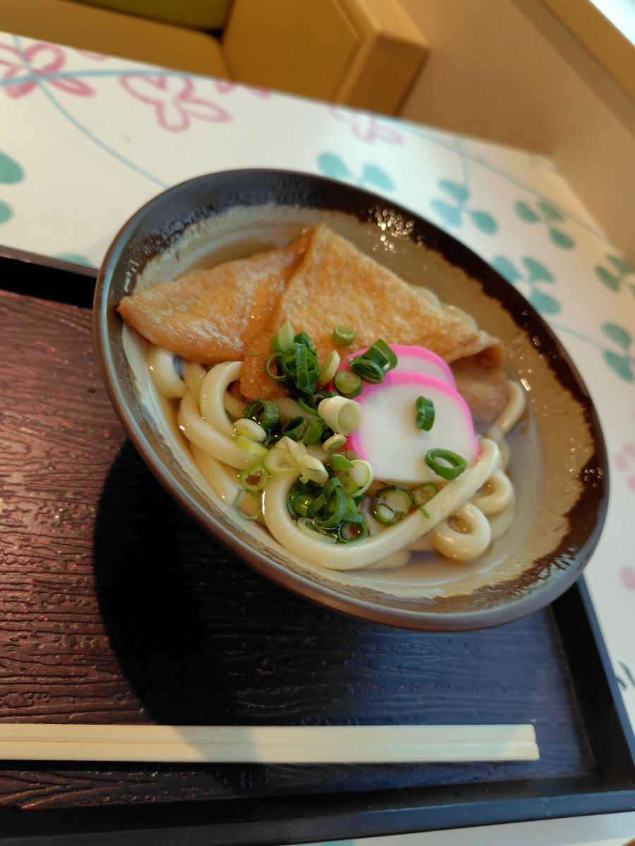 kkpforcass's tweet photo. 香川
仕事で行ったけど。

ほか
うどん
ヤドン
鶏
うどん

ひたすらうどん食べた。
麺の味？って楽しめるんだな、出汁の美味しさってあるんだな
…今まで食べてたうどんってなんだ？

みたいな発見を得た期間だった気がする

鶏はリュウジさんも紹介してるしタイムリーよね https://t.co/kXbfpFKREC