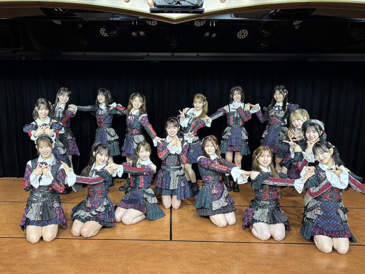 ayamin_112's tweet photo. #ここからだ公演 女性限定公演❤︎
#山内瑞葵生誕祭 ありがとうございました🎂🎀

まだまだ魅力を増していくずっきーのパフォーマンスにいつも刺激を貰っているし、一緒に笑い合ってる時間も尊くて大好き☺️🤍

出逢って10年だけど、これからも一緒にAKB人生を全うして、色んな夢叶えていこうね🌟
⋆꙳
ずーきっしゅ❕💘