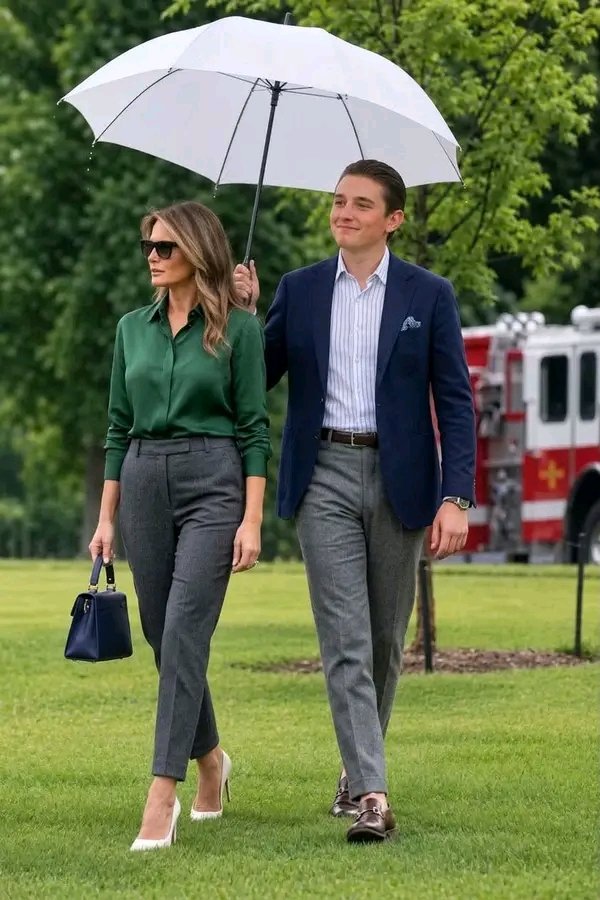 RealBarron47's tweet photo. Happy Sunday to y'all 🥰🥳🥳 https://t.co/6j1qd13s7W