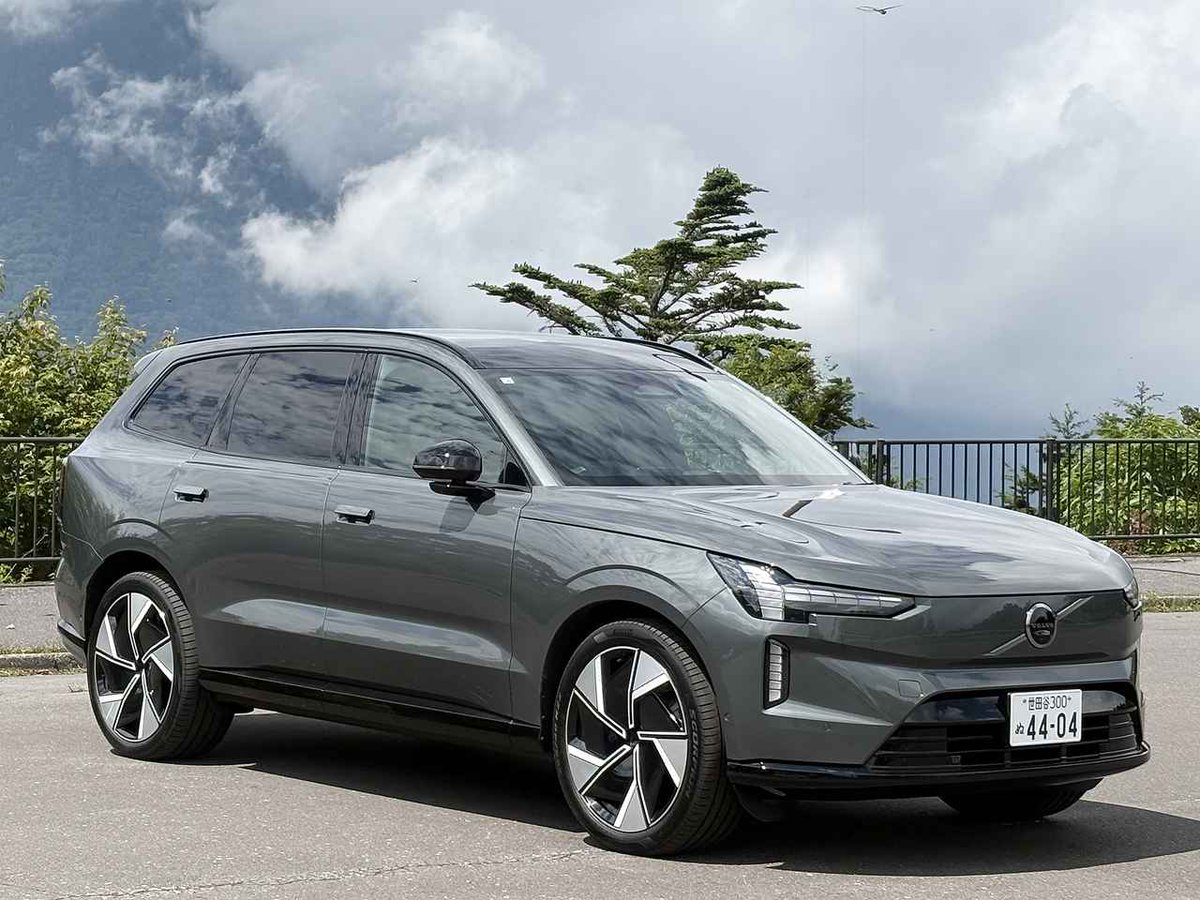 WebMotorMagazin's tweet photo. 【写真蔵】
ボルボの新たなフラッグシップ SUV&クロスオーバー「EX90/ES90」
https://t.co/RjypZOiNXK
#ボルボ #EX90 #ES90 https://t.co/urOtwUF9Pp