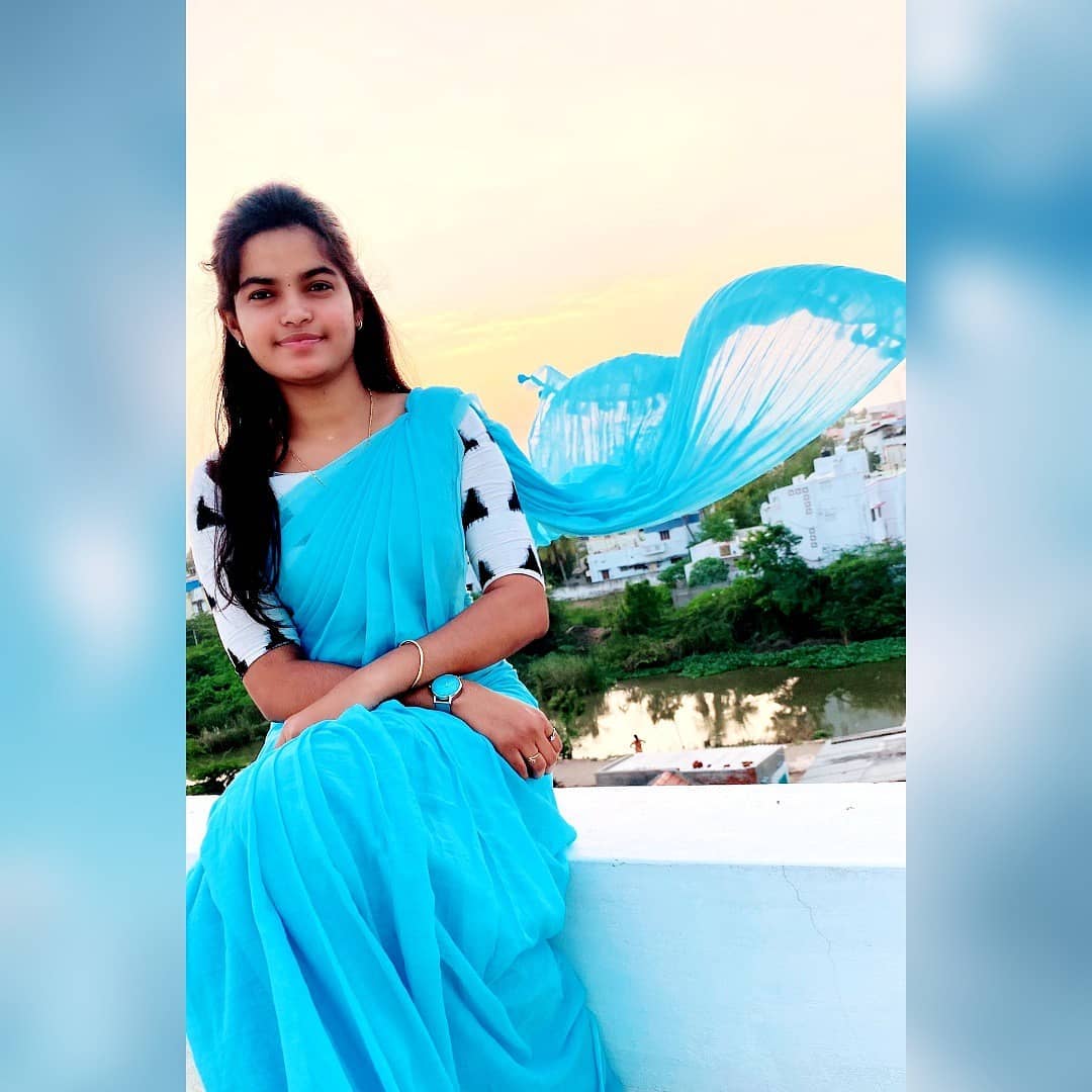 DeeannRorimm's tweet photo. Sky blue https://t.co/8unfLEONSv