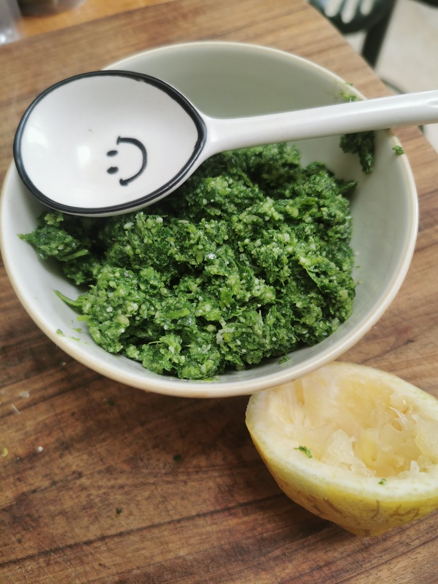 Veronic00630093's tweet photo. Celery leaves alchemised into Pesto! Using just the usual suspects of lemon juice &amp; zest, garlic, almonds and EVO. It worked a treat and I didn't put the farmer's hard work to waste. Feeling almost smug 😱😂! #veggies #foodwaste #farmshop https://t.co/y1nQuJnd04