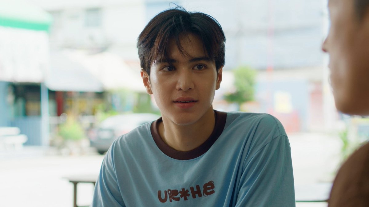 GMMTV's tweet photo. ระหว่างที่ซันซ้อม เบไปอยู่กับซันก่อนก็ได้นะ ป๊าอนุญาต
#MatchPointSeriesEP9

@wwwteshow06 @PKrittanun https://t.co/xWw0gn5NbE