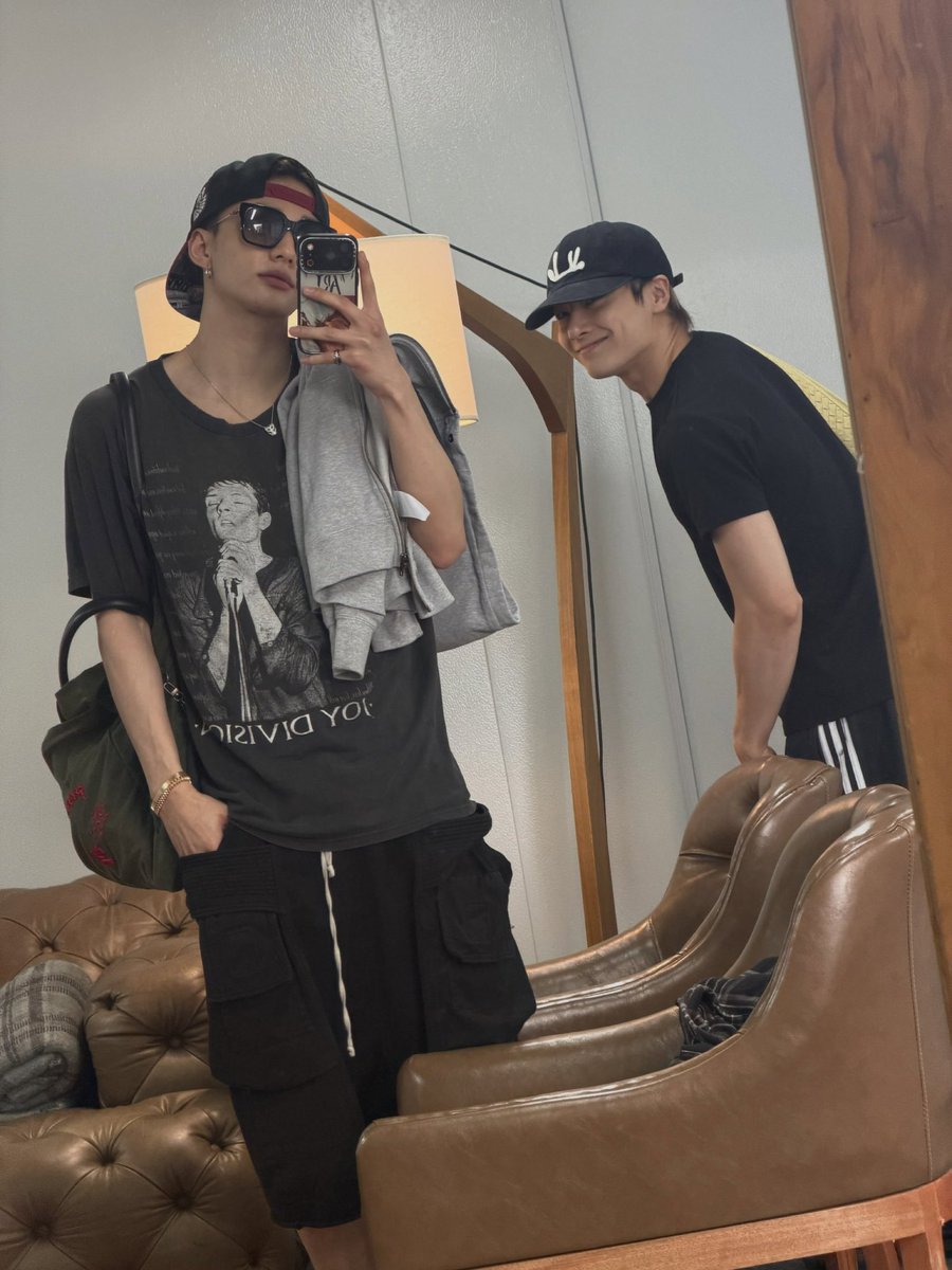 spearhyunnie2's tweet photo. hyunjin instagram update with jeongin and seungmin! https://t.co/ET4pOT3EZE