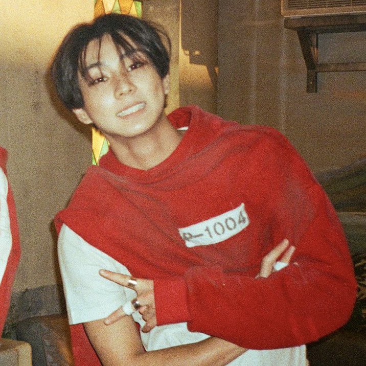 wonrzk's tweet photo. he’s just a kid bro https://t.co/oxFZfZEe1d