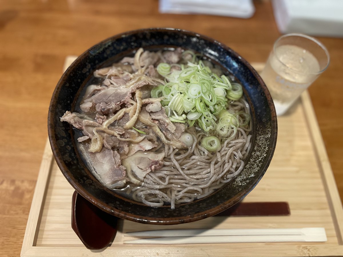 KONGSTGLOVE_R18's tweet photo. @sosotakei 宇都宮フェスタ横の福蛙のチャーハンと釜川沿いにあるデレスケの山形の冷たい肉そばと鳥中華がまじオヌヌメです。 https://t.co/Yz0nJPdnrT