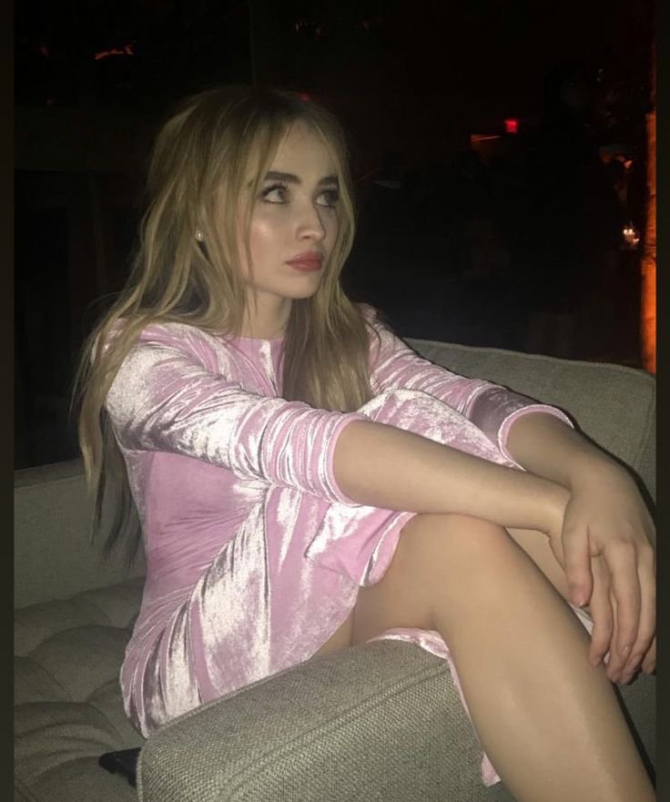 Goatbrinafiles's tweet photo. I want a girlfriend exactly like her https://t.co/K7fwe4WpB6