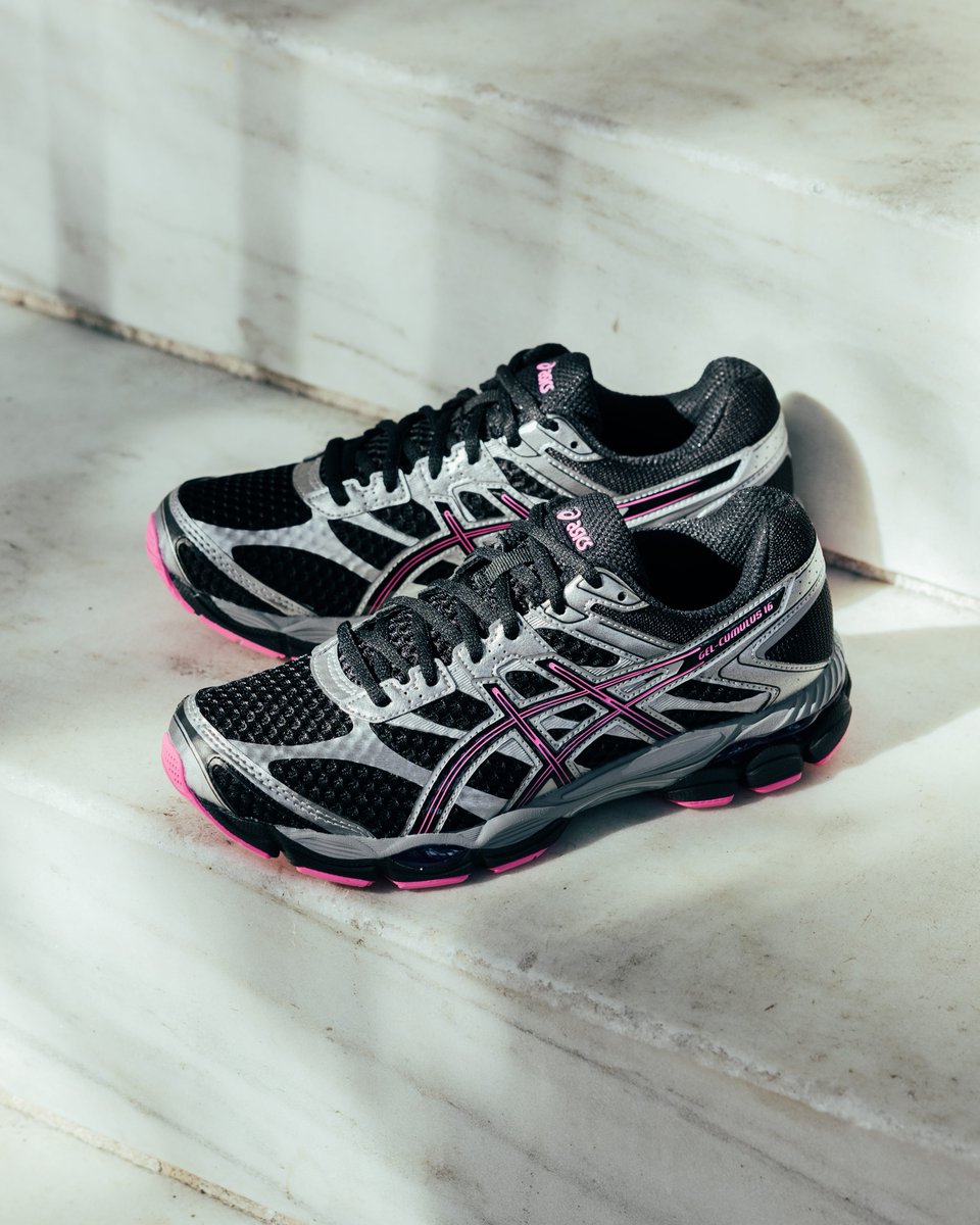 DTLRVILLA's tweet photo. The Unisex #Asics Gel Cumulus 16 is available in-store and online. 

Link to Asics: https://t.co/8fitsBuJji https://t.co/B9vElu8ezX