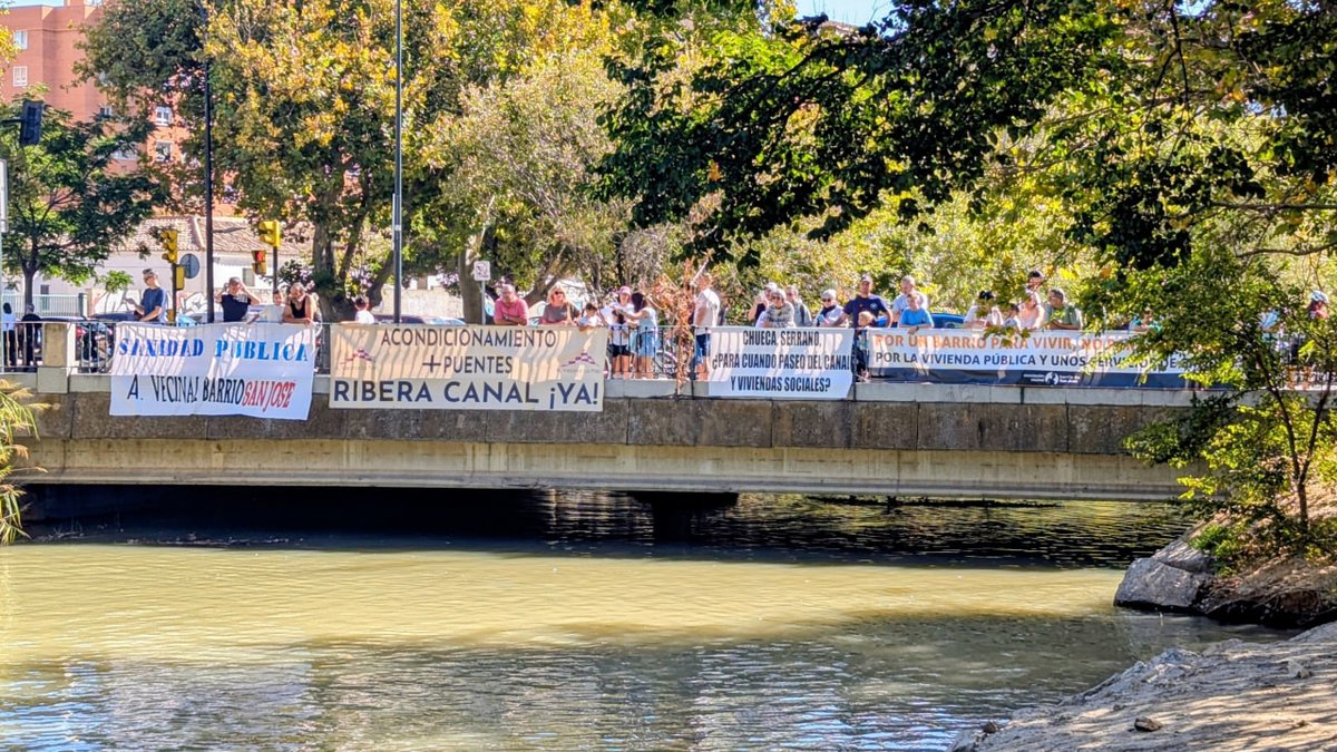 arainfonoticias's tweet photo. Casi 200 barcas convierten el Canal en un río de luchas: “Torrero no rebla”

La XLIV Bajada ha sido una de las más multitudinarias que se recuerdan: cientos de personas, reivindicaciones y más de cuatro horas navegando por la República Independiente de Torrero: https://t.co/l6TndeU6Km

✍️ @igoiz17