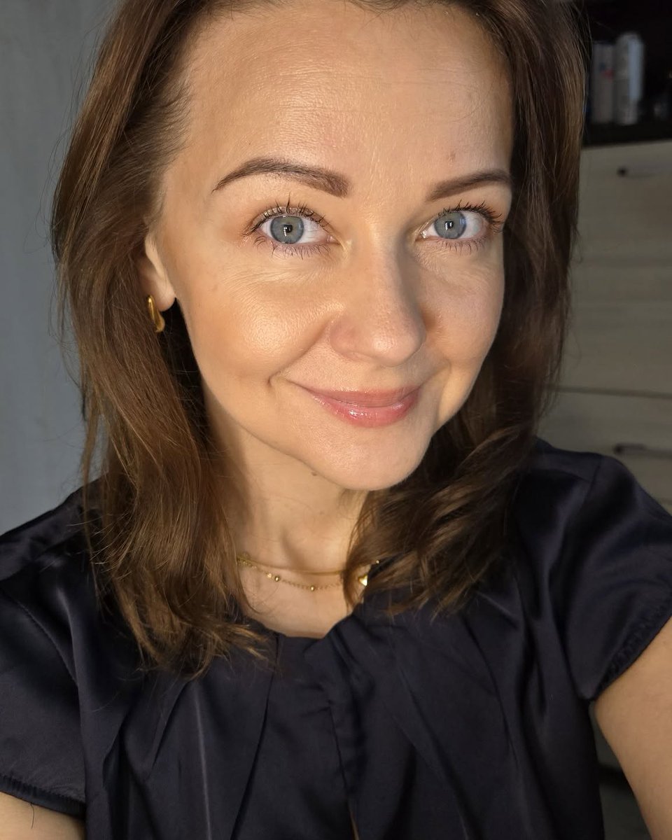 JarrodFinlfam's tweet photo. Can your skin finally look the way you’ve always wanted? The answer is yes—and I see it every day with my clients. For over three years, I’ve helped women care for their skin, whether they struggle with acne, broken capillaries, excess oil, https://t.co/5gP9iuFo1A