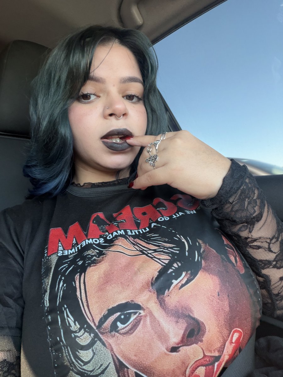 Neylissee's tweet photo. Xl T-shirt🍈 https://t.co/bCY2CXzWoZ