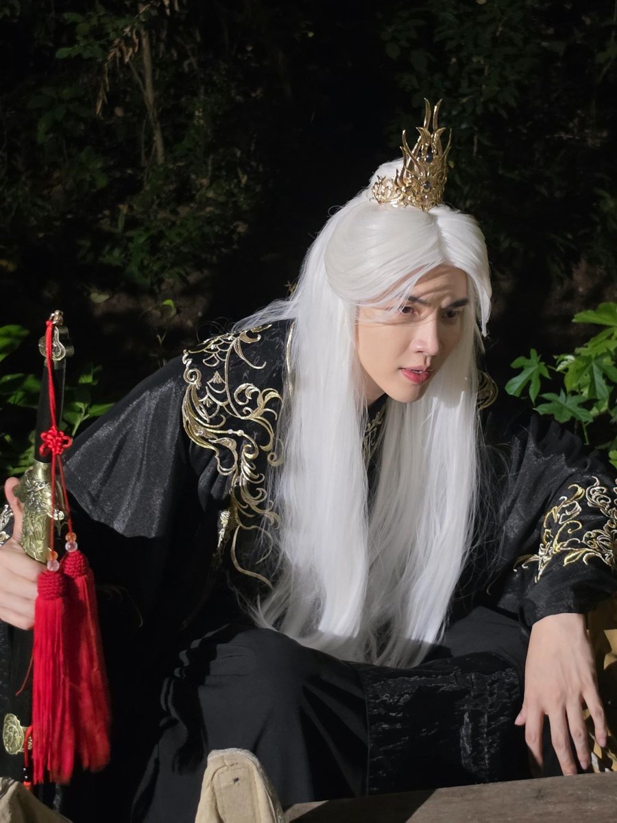 maxky_fc's tweet photo. 🐢 𝐌𝐀𝐗𝐊𝐘 𝐔𝐏𝐃𝐀𝐓𝐄 
📸 IG Post : Maxky_rp 

Many roles. Many stories. Not a single one I'd forget.

#พระเอกซีรี่ส์VSความเป็นจริง
#ซอโซ่ล่ามธีร์

📎 : https://t.co/pkQ0sLS3fs

#แม็กกี้บาส #maxkybas #6CODE 
#maxky_rp #บาสเด็กอ้วนที่แท้จริง https://t.co/hHZ3gYOQle